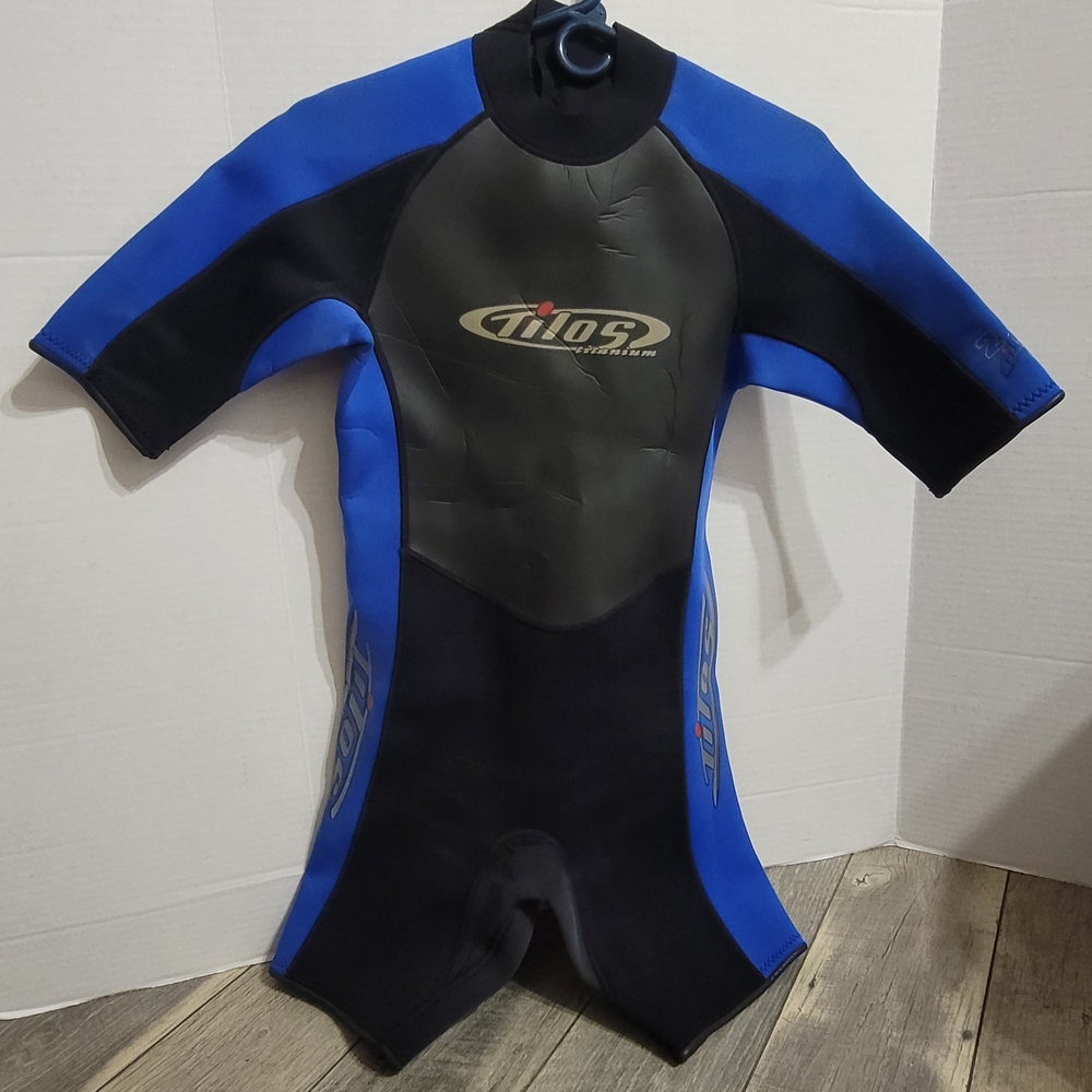 Tilo's 2.2MM Titanium Shorty Wet Suit Blue and Black One Piece Sz Small Neoprene
